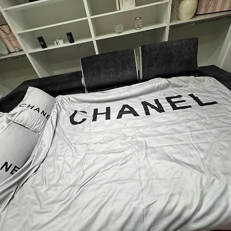 Analadyboss Apartman *